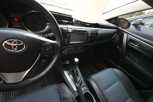 Used 2015 Toyota Corolla S FWD image 9