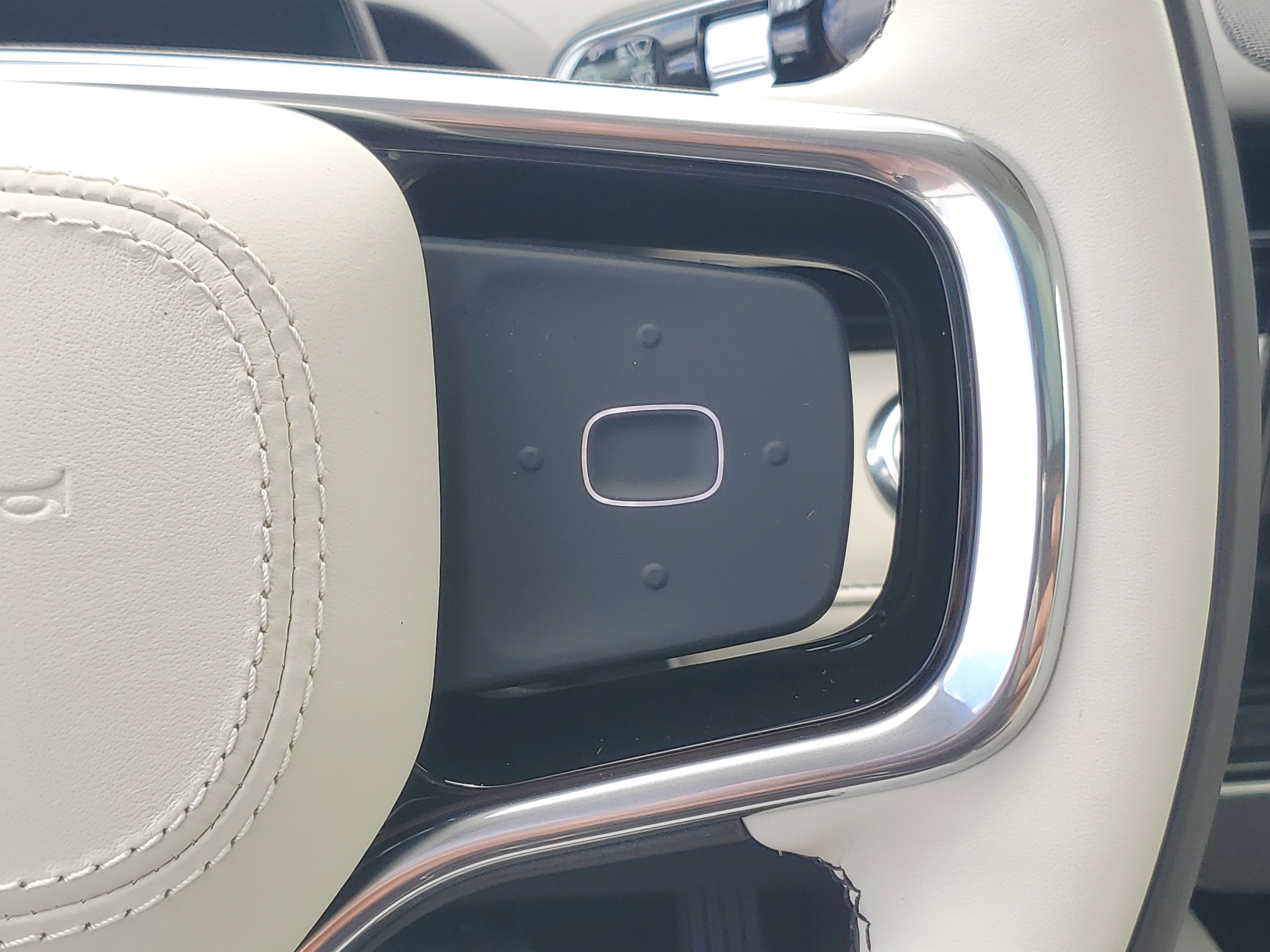 New 2025 Lincoln Nautilus Black Label image 18