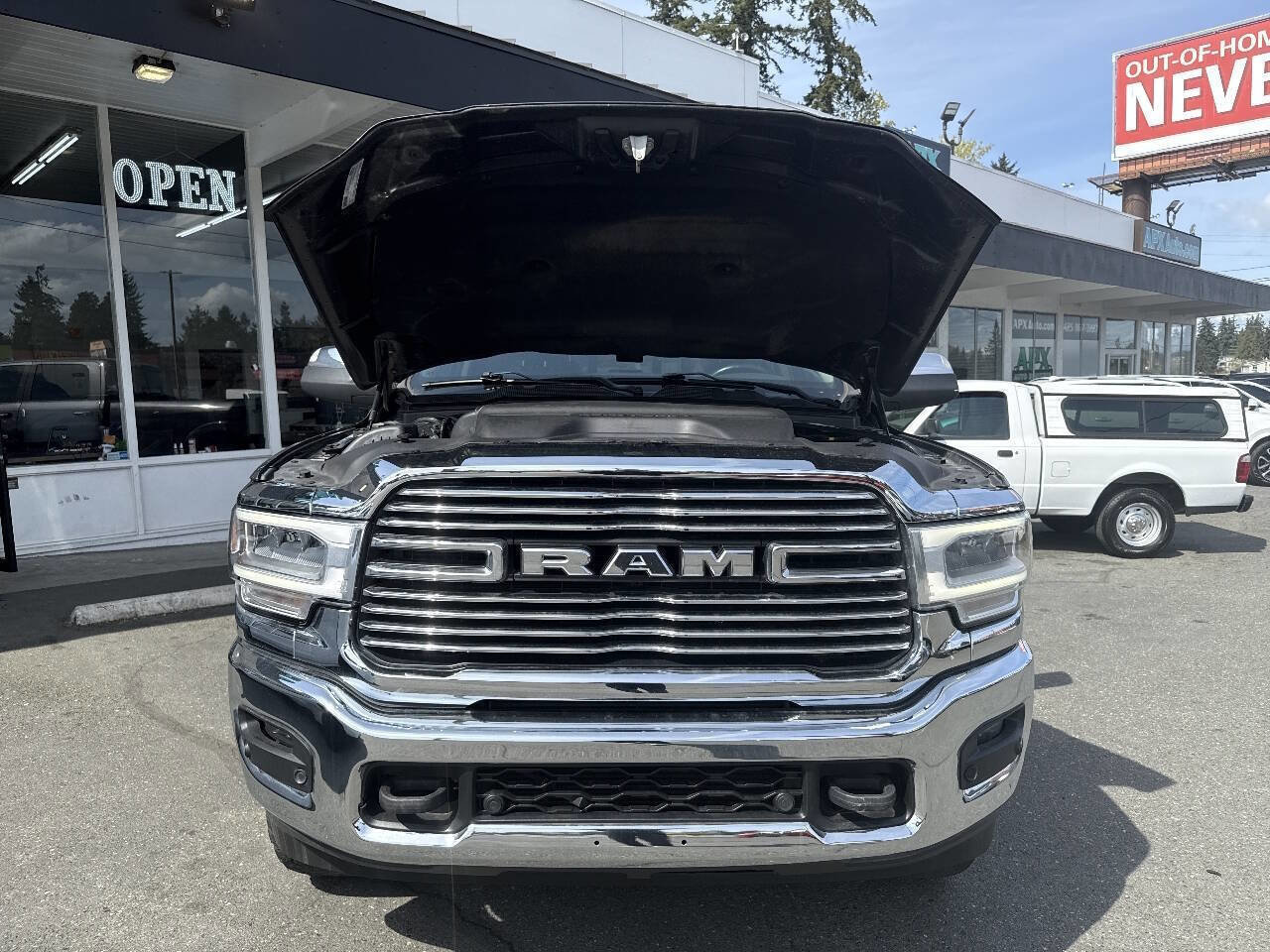 Used 2021 RAM 3500 Laramie AWD/4WD image 13