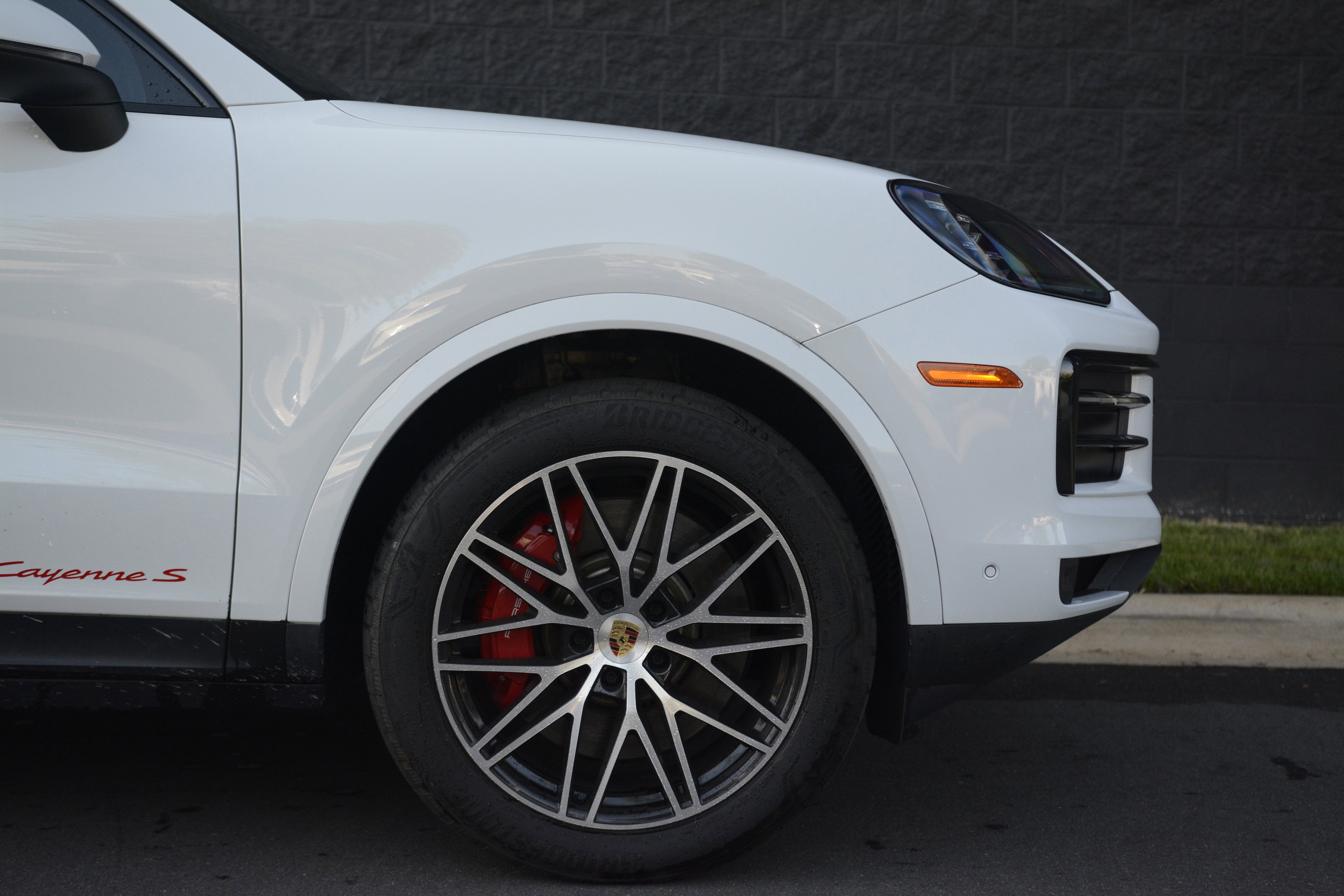 Certified 2024 Porsche Cayenne S AWD/4WD image 11