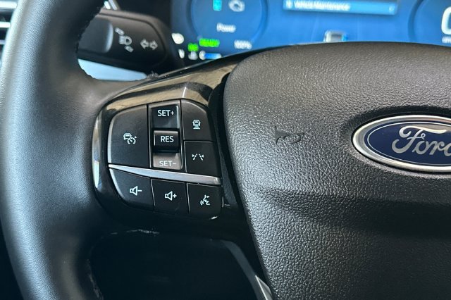 Used 2025 Ford Escape SE w/ PHEV Premium Package FWD image 26