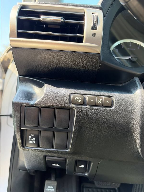 Used 2016 Lexus IS 300 AWD w/ Navigation System Package image 17