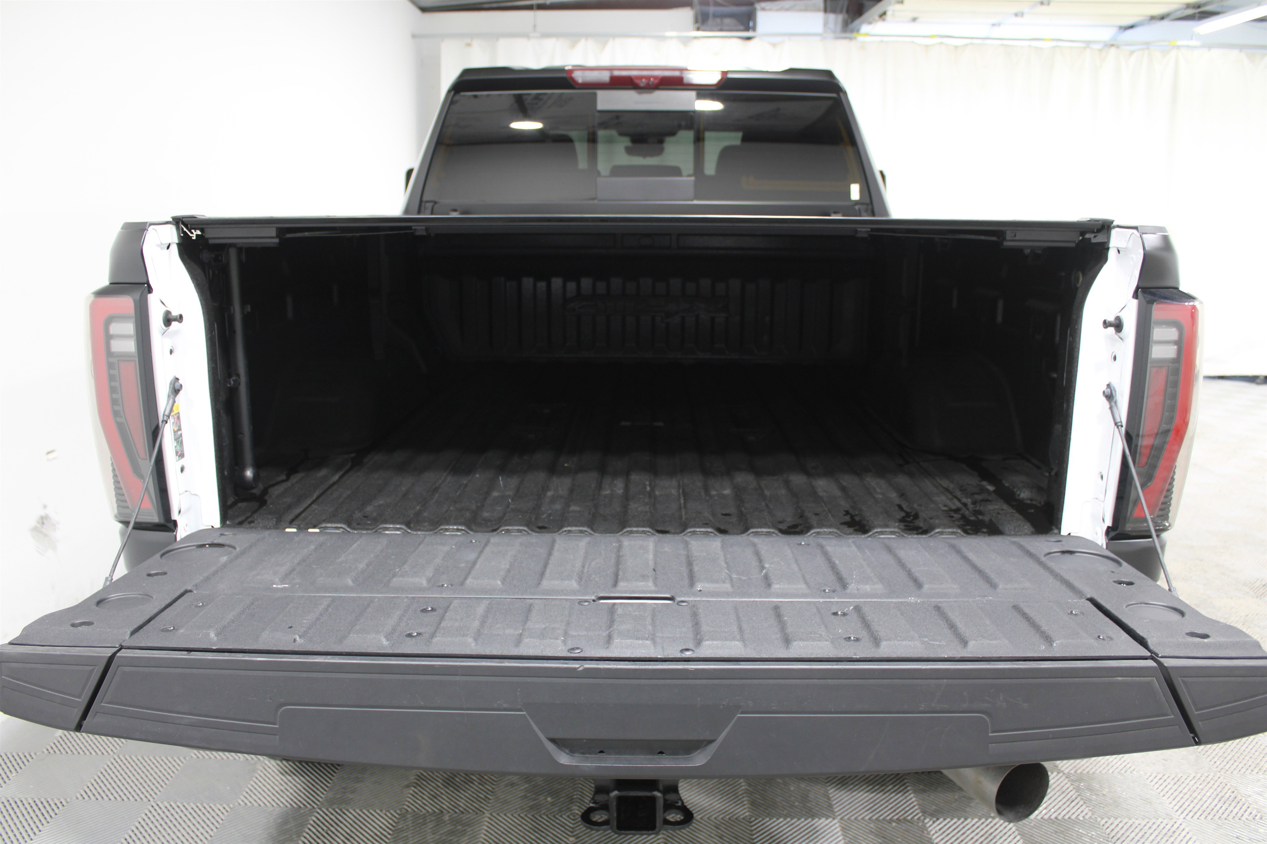 Used 2024 GMC Sierra 2500 AT4X AWD/4WD image 22