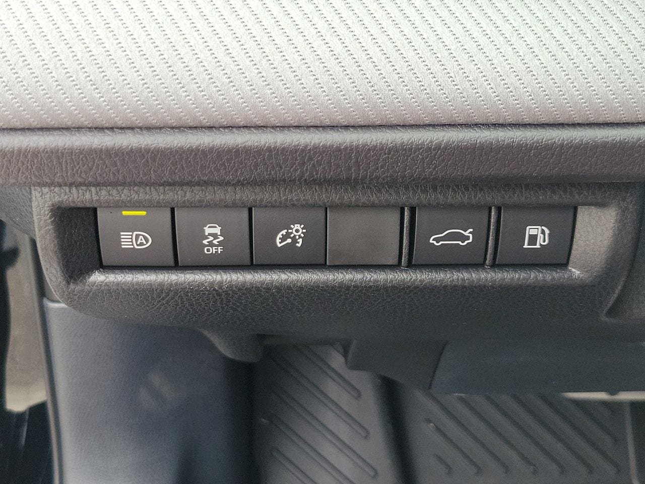 Used 2026 Toyota Camry SE FWD image 31