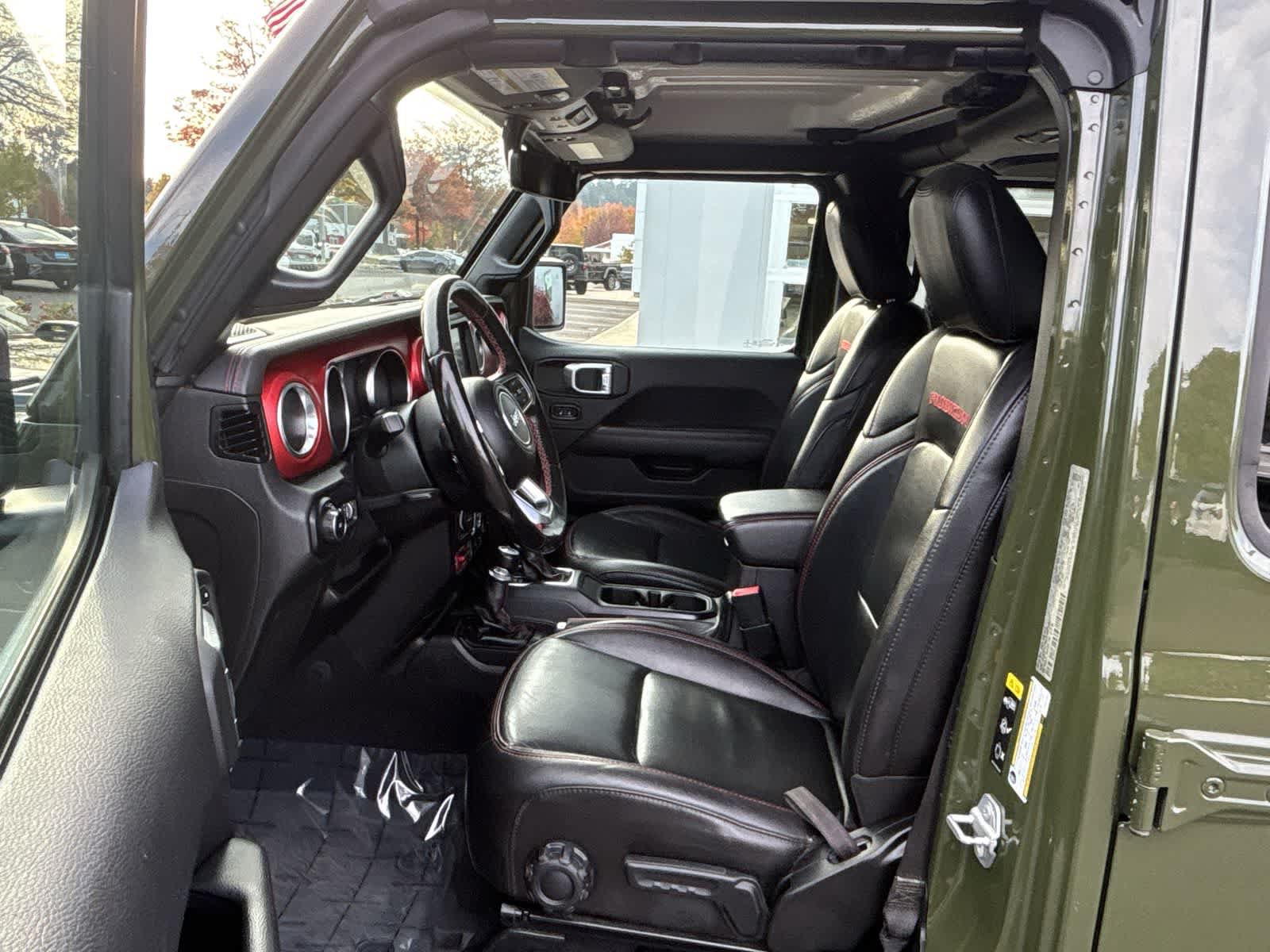 Used 2021 Jeep Wrangler Unlimited Rubicon AWD/4WD image 12