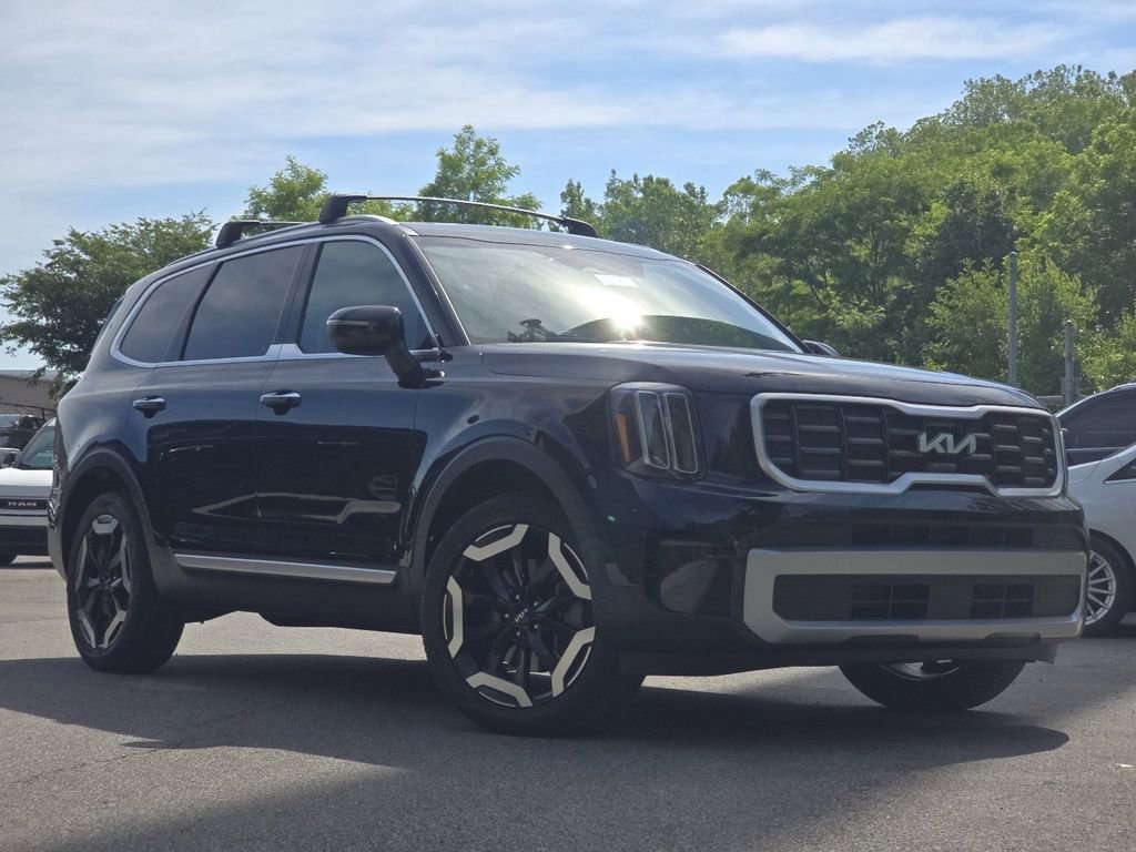 Used 2023 Kia Telluride S w/ S Sunroof Package AWD/4WD image 2