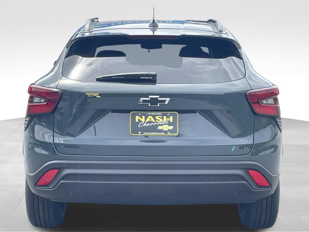 New 2026 Chevrolet Trax LT w/ Sunroof Package FWD image 4
