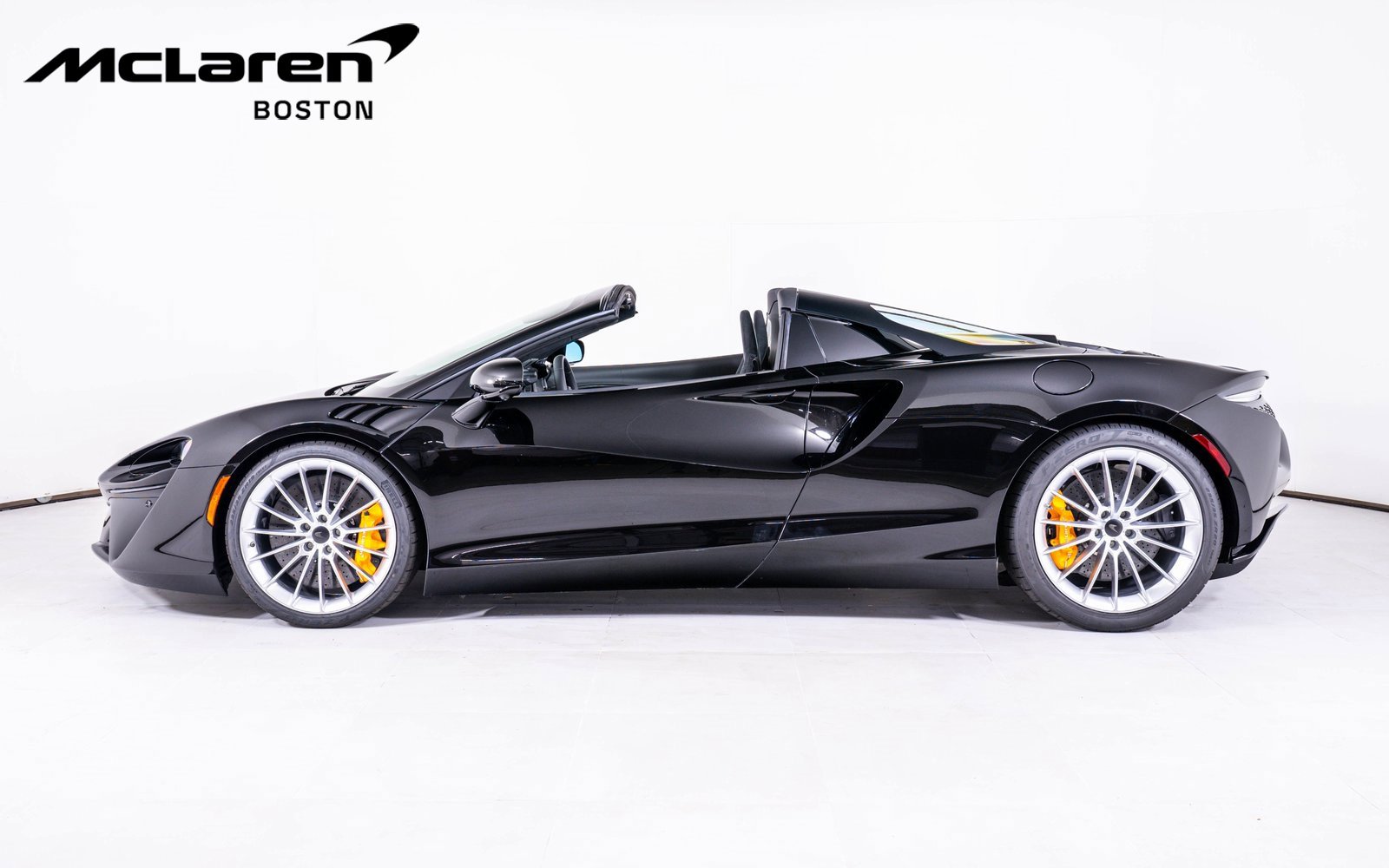 New 2026 McLaren Artura Spider image 2