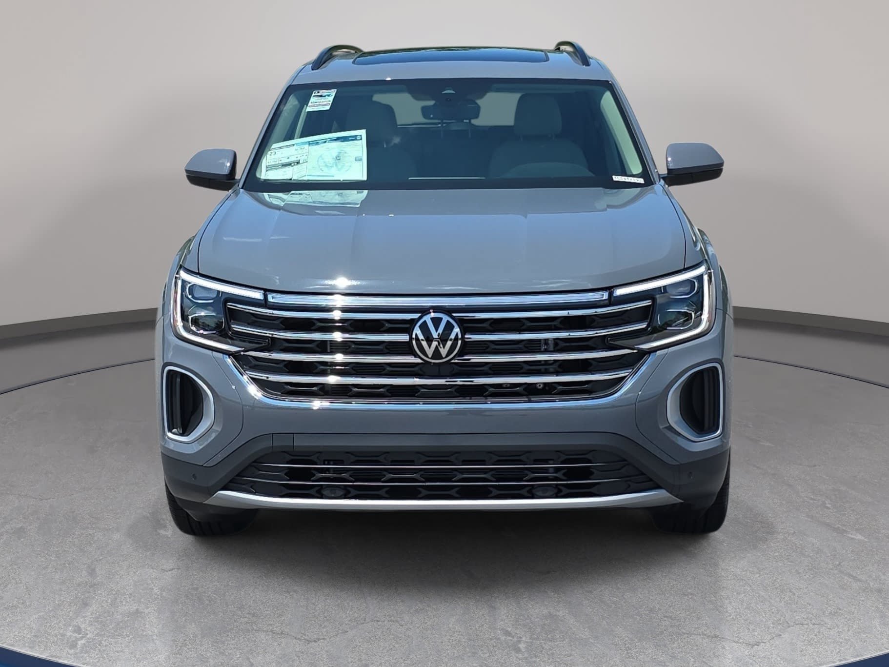 New 2026 Volkswagen Atlas SE FWD image 2