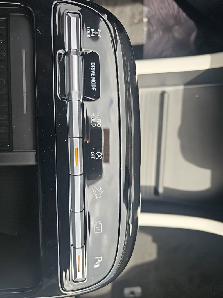 New 2025 Hyundai Tucson Limited AWD/4WD image 22