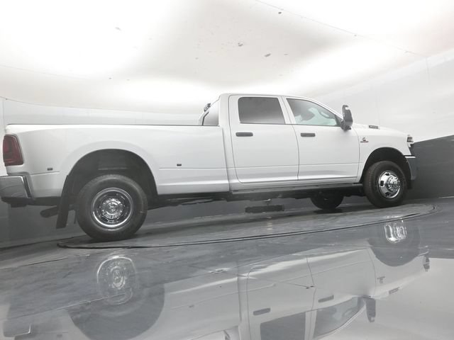 New 2026 RAM 3500 Tradesman AWD/4WD image 39