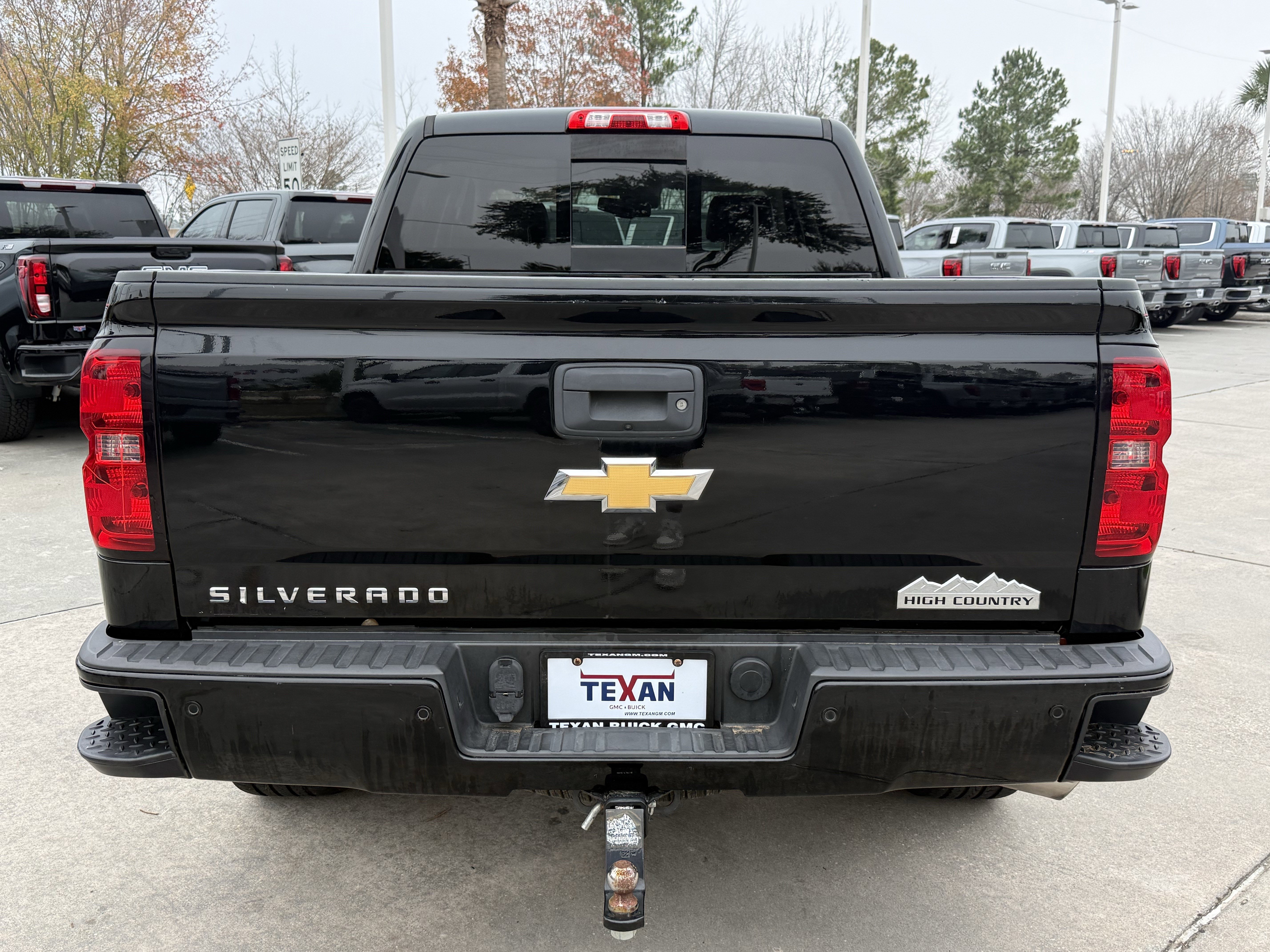 Used 2015 Chevrolet Silverado 1500 High Country w/ High Country Premium Package image 6