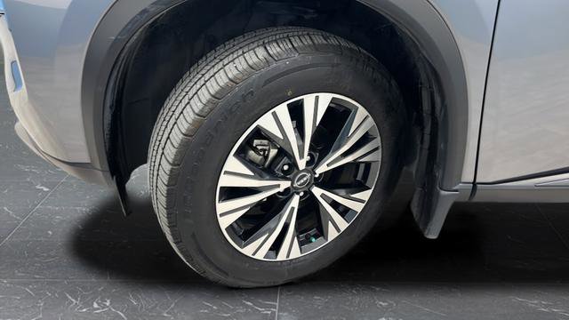 Used 2023 Nissan Rogue SV AWD/4WD image 31