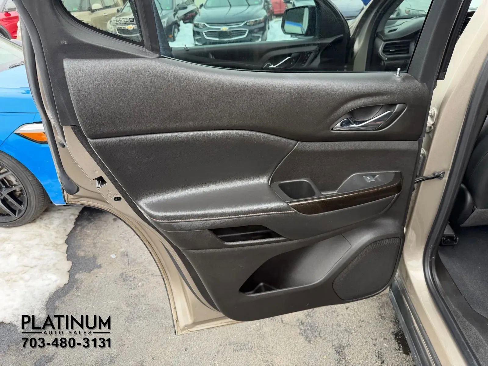 Used 2022 GMC Acadia AT4 w/ Preferred Package image 18