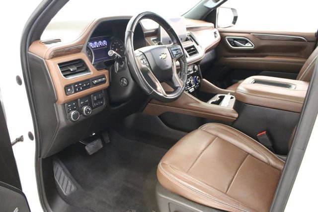 Used 2021 Chevrolet Tahoe High Country w/ Premium Package AWD/4WD image 22
