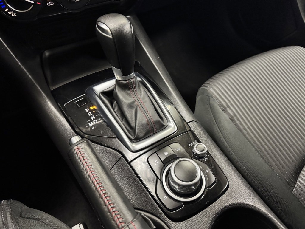 Used 2015 MAZDA MAZDA3 i Touring image 27