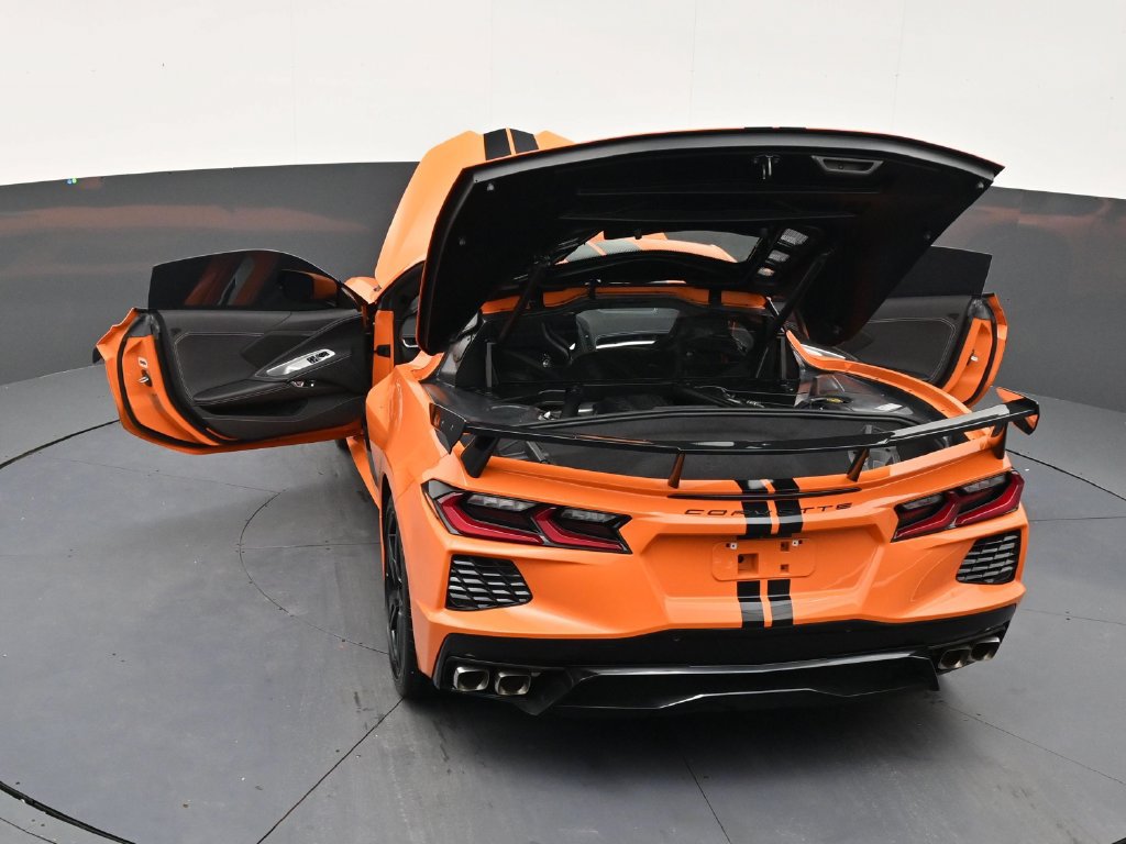 Used 2022 Chevrolet Corvette Stingray Coupe w/ 1LT RWD image 32