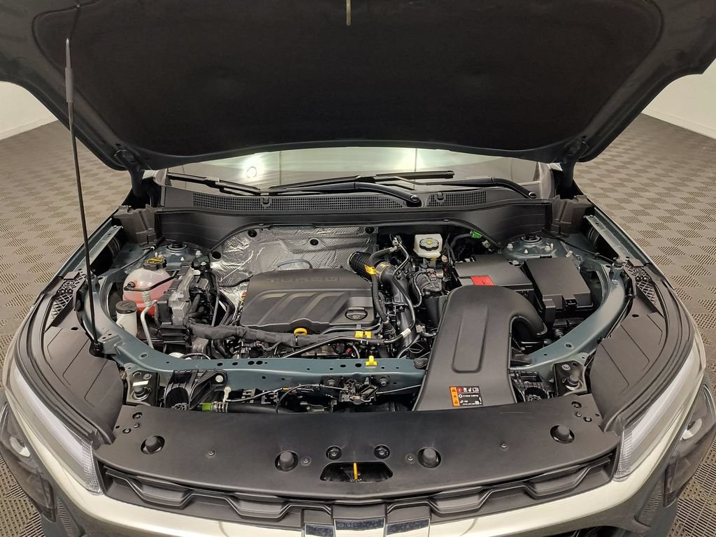 Used 2026 Chevrolet Trax LT FWD image 29