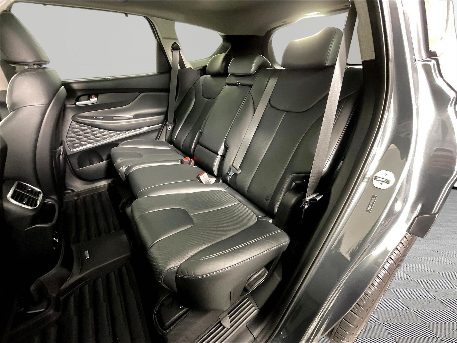 Used 2020 Hyundai Santa Fe Limited FWD image 21