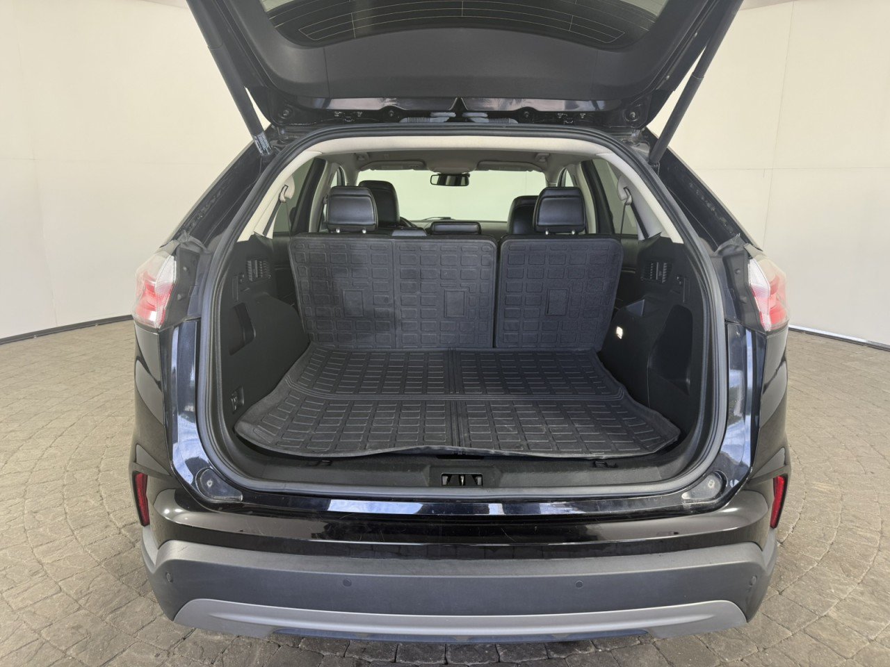 Used 2022 Ford Edge SEL w/ Convenience Package AWD/4WD image 7