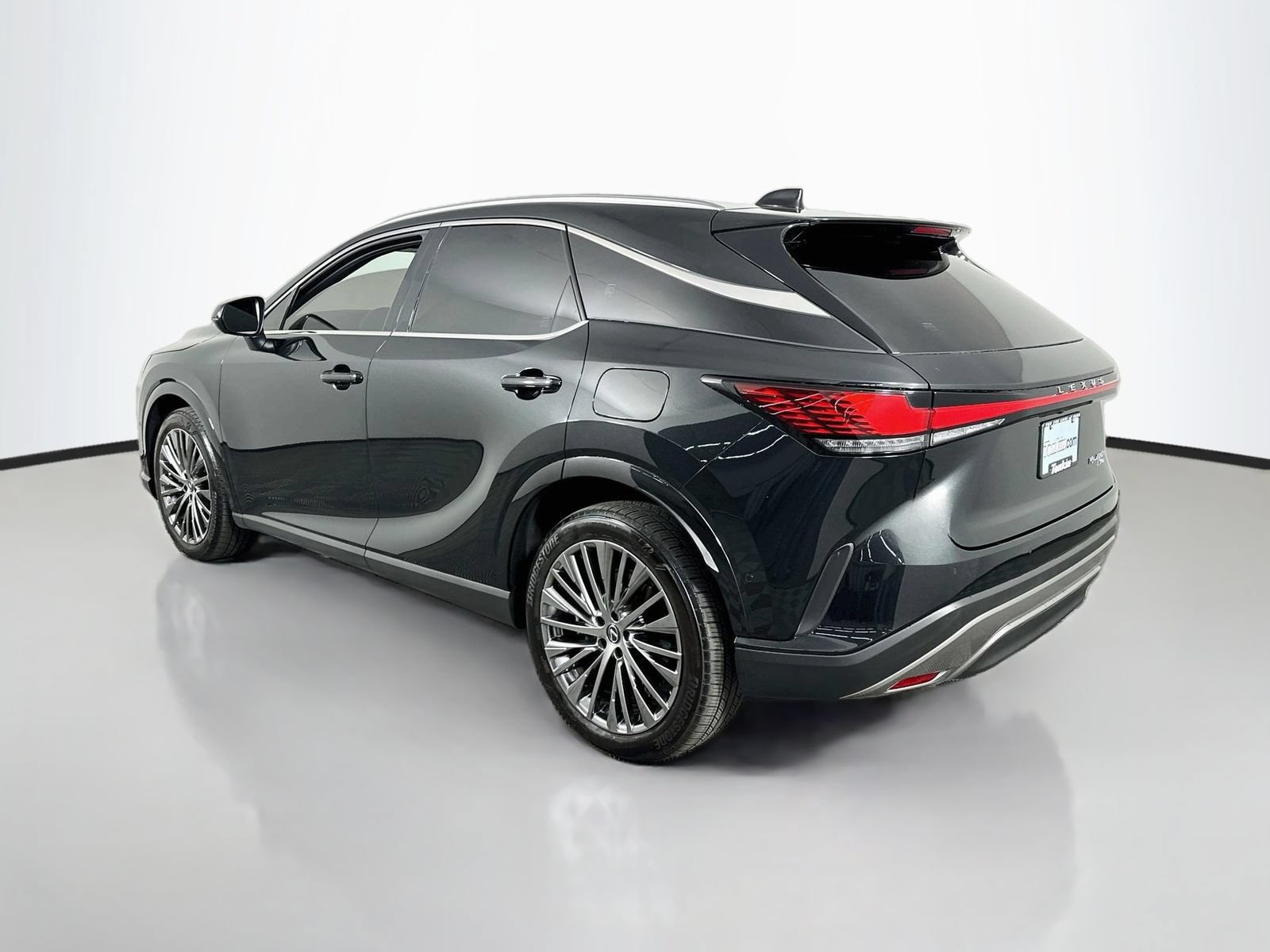 Used 2025 Lexus RX 450h AWD w/ Luxury Package image 5