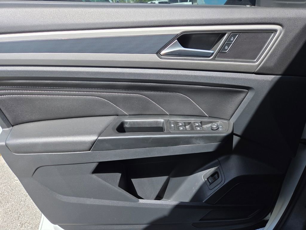 Used 2020 Volkswagen Atlas Cross Sport SEL FWD image 25