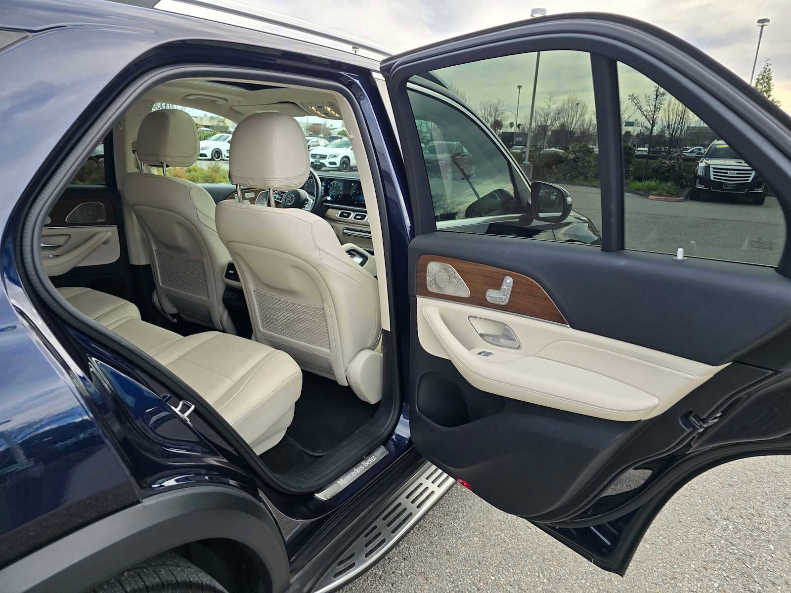 Used 2021 Mercedes-Benz GLE 350 4MATIC image 14