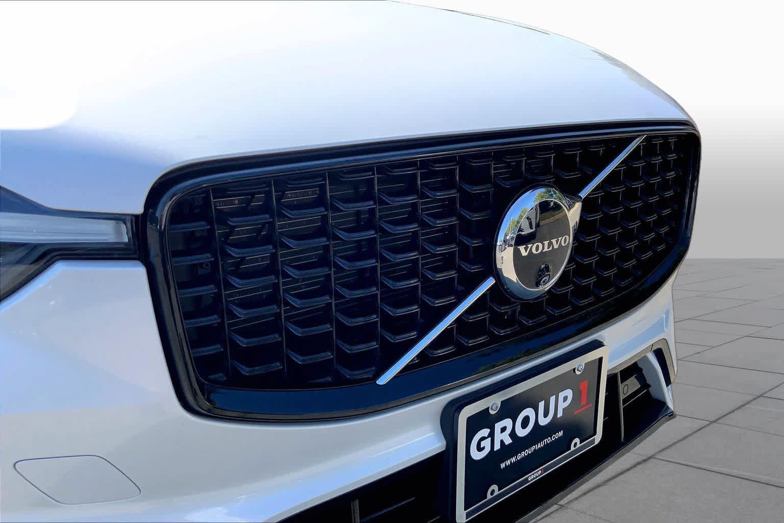 Used 2024 Volvo XC60 B5 Ultimate w/ Protection Package Premier AWD/4WD image 30