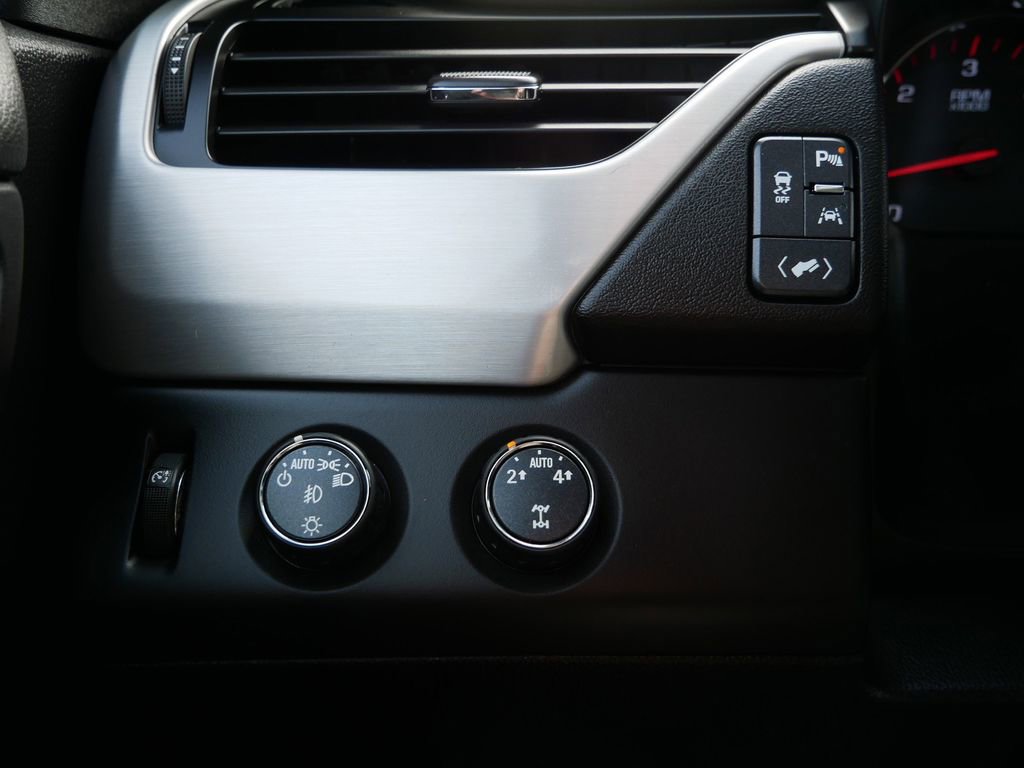 Used 2016 GMC Yukon SLT image 21