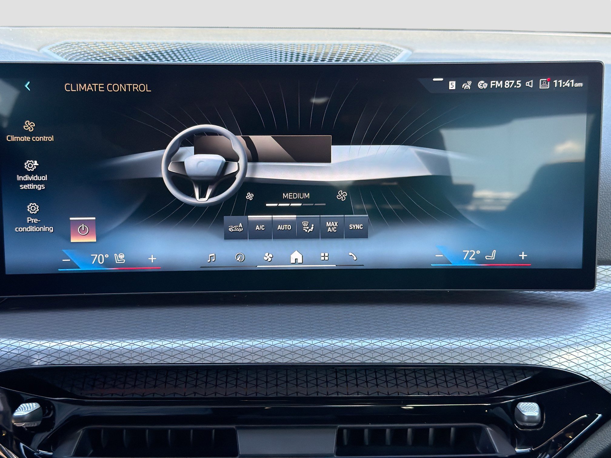 New 2026 BMW 330i xDrive Sedan w/ Premium Package image 34