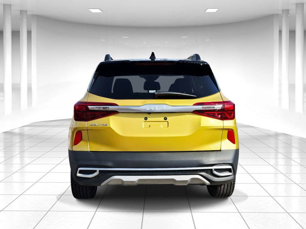 Used 2023 Kia Seltos Nightfall Edition image 4