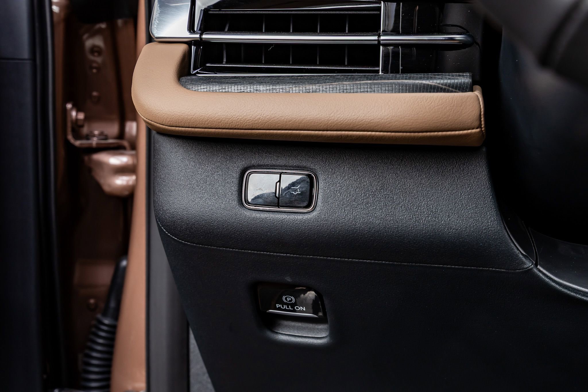 Used 2025 Lincoln Navigator Black Label image 28