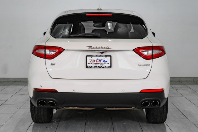 Used 2018 Maserati Levante AWD/4WD image 7