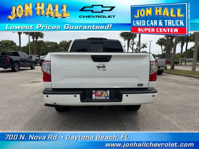 Used 2018 Nissan Titan SV w/ SV Convenience Package RWD image 11