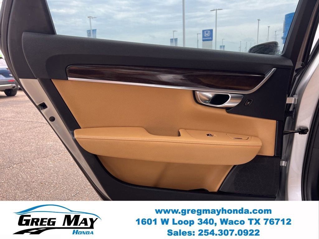Used 2018 Volvo S90 T5 Momentum w/ Convenience Package FWD image 16