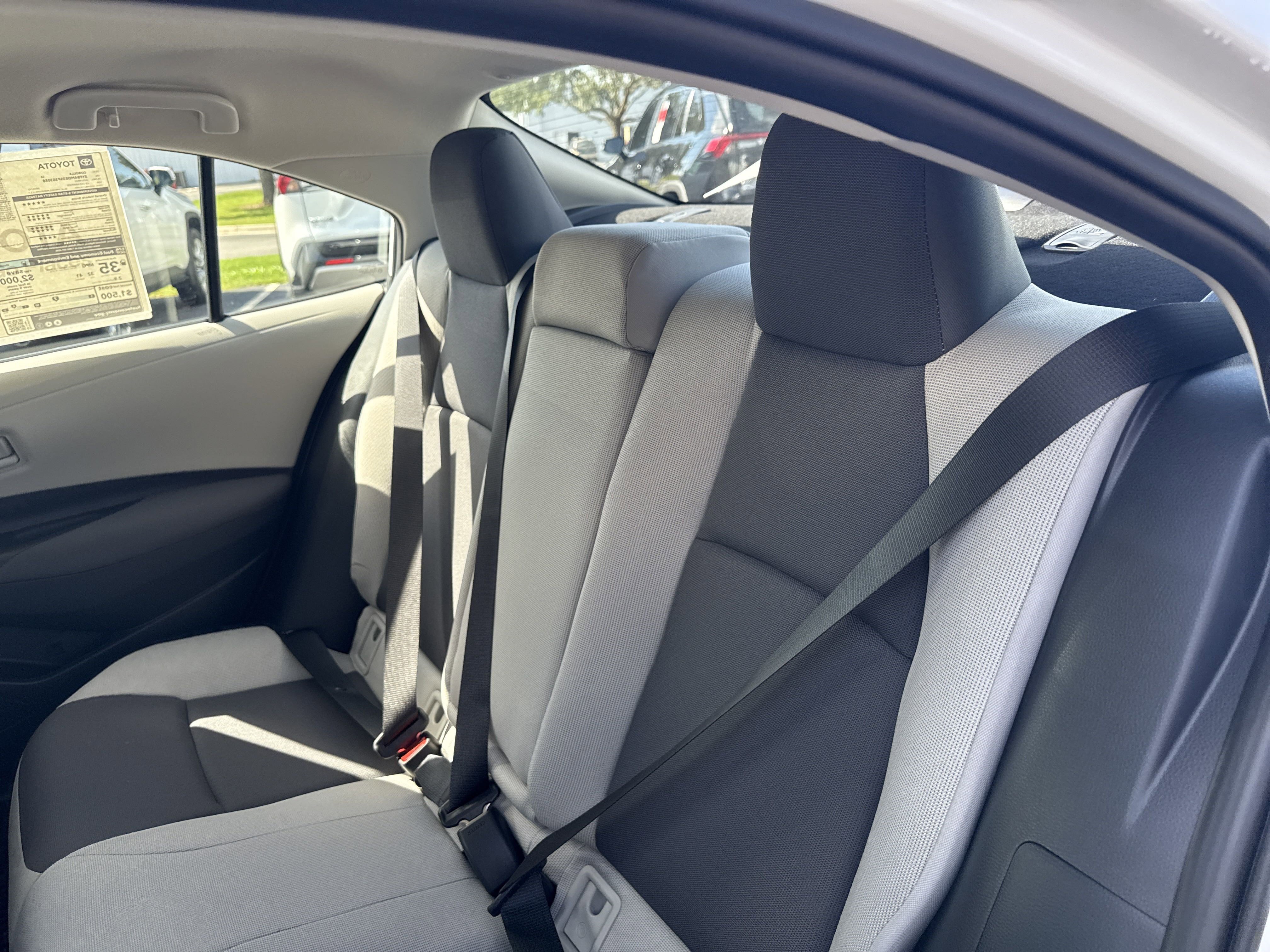 Used 2025 Toyota Corolla LE FWD image 24