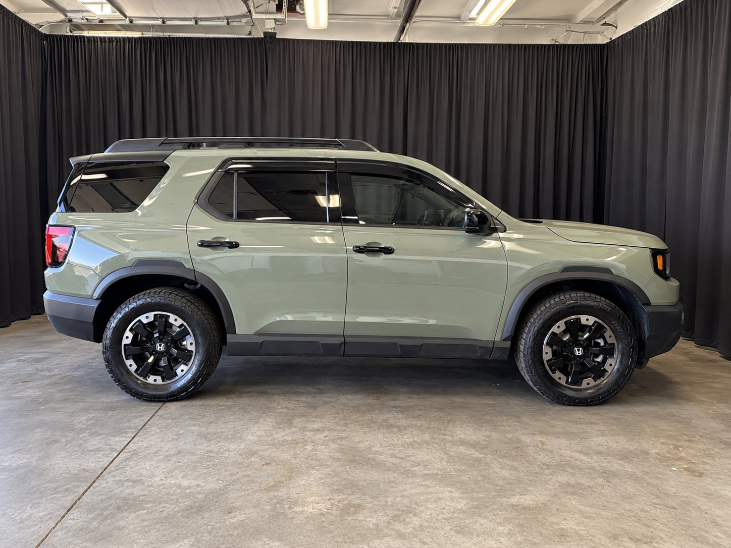Used 2026 Honda Passport TrailSport Elite image 4