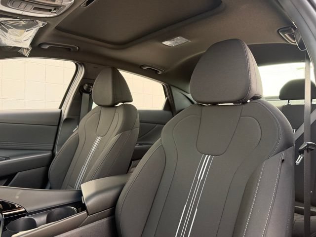 New 2026 Hyundai Elantra SEL Sport Premium FWD image 5