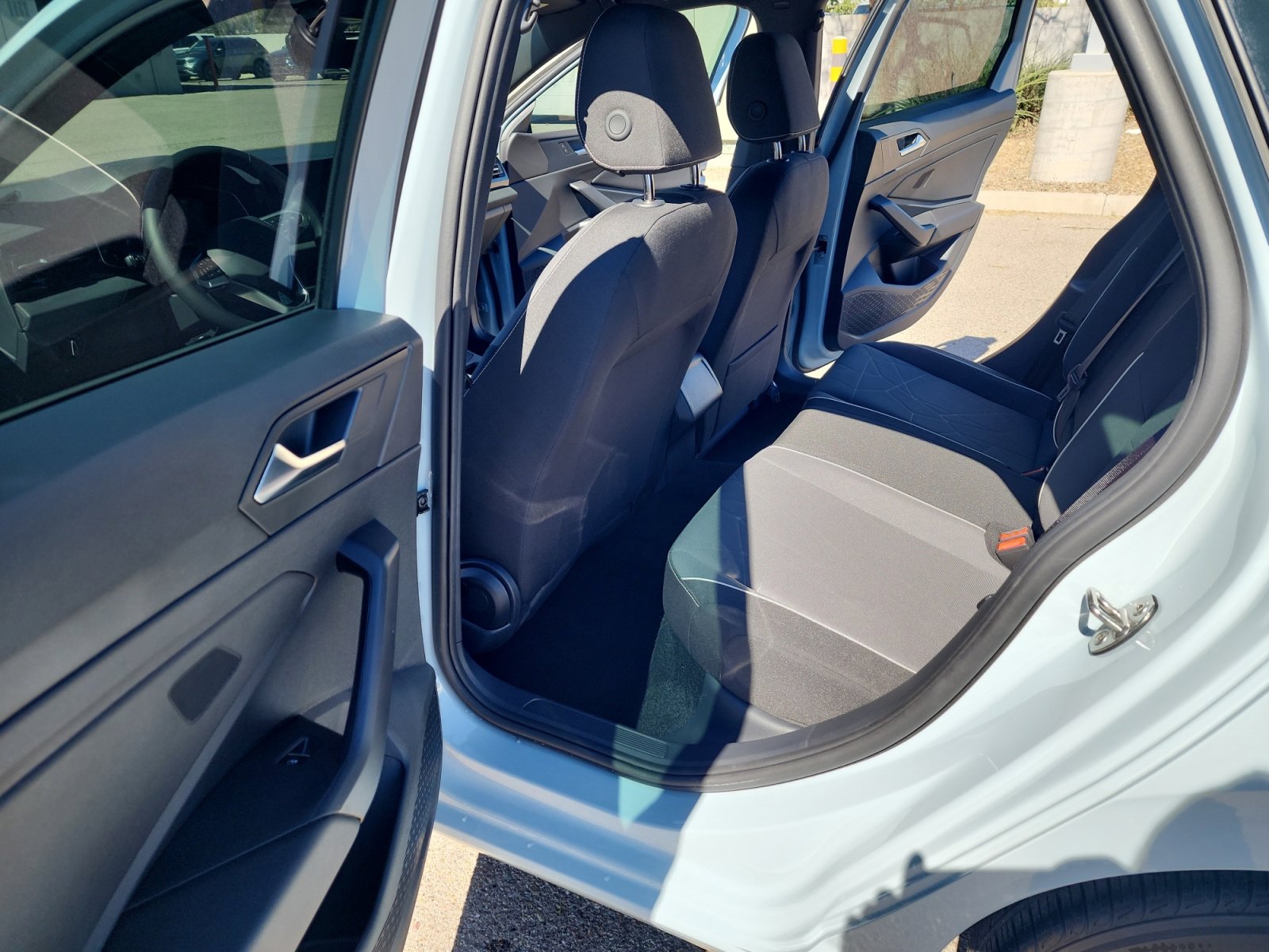 Certified 2025 Volkswagen Jetta Sport image 17