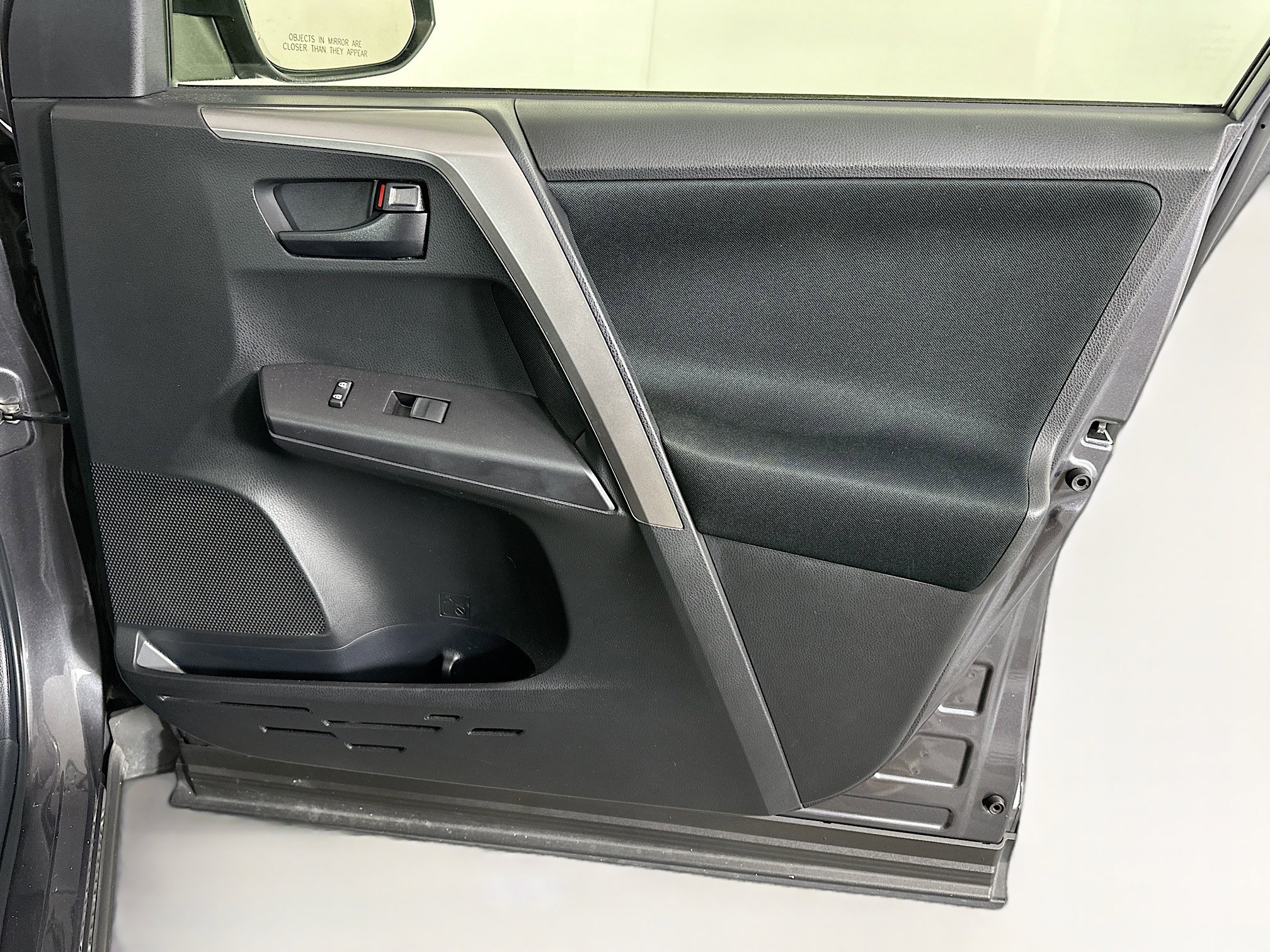 Used 2017 Toyota RAV4 LE w/ All Weather Liner Package image 30