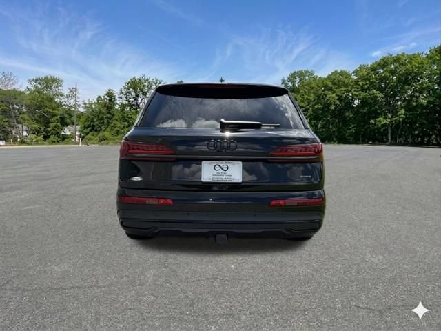 Used 2023 Audi Q7 3.0T Prestige AWD/4WD image 7