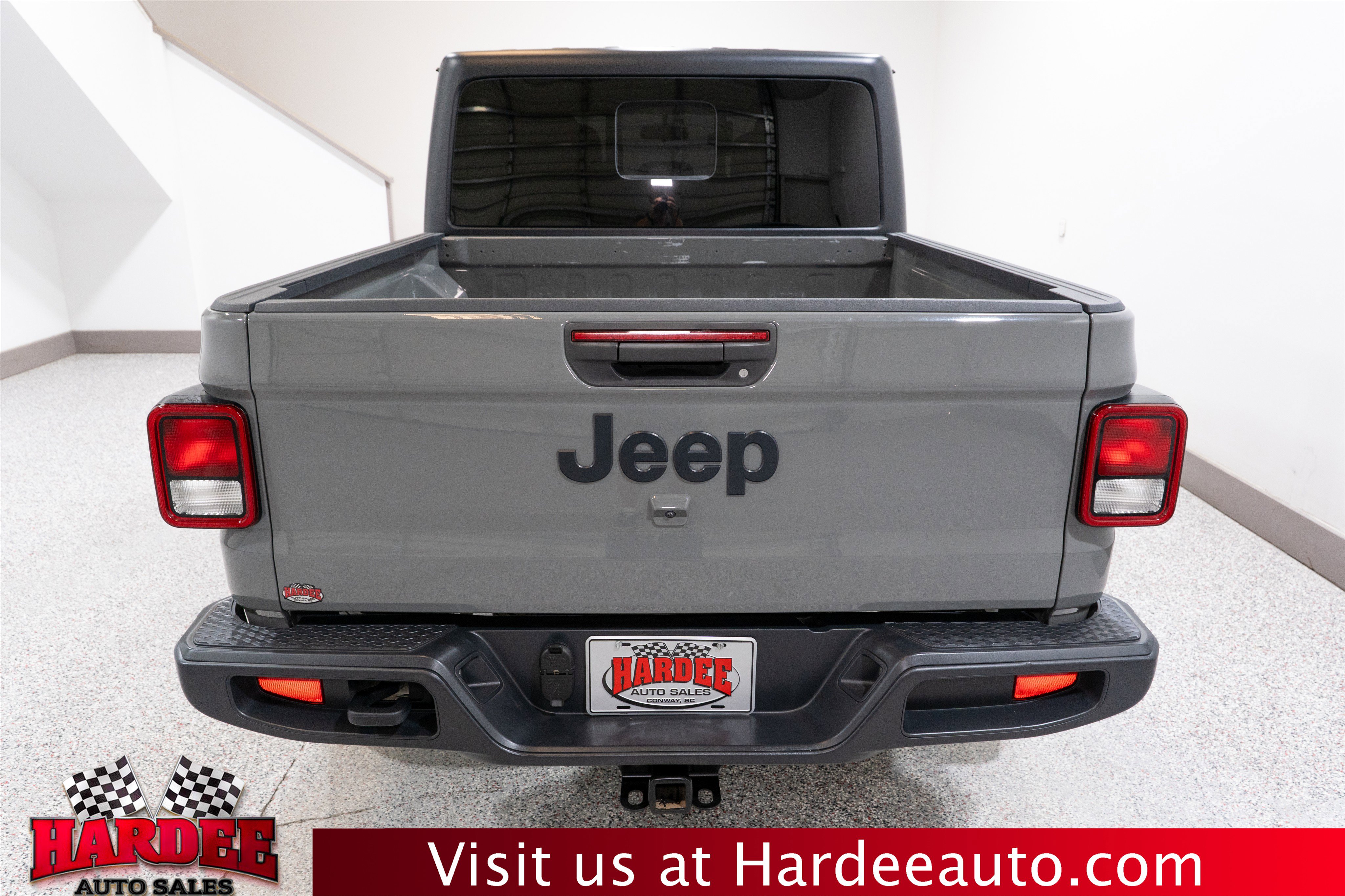Used 2022 Jeep Gladiator Sport AWD/4WD image 4
