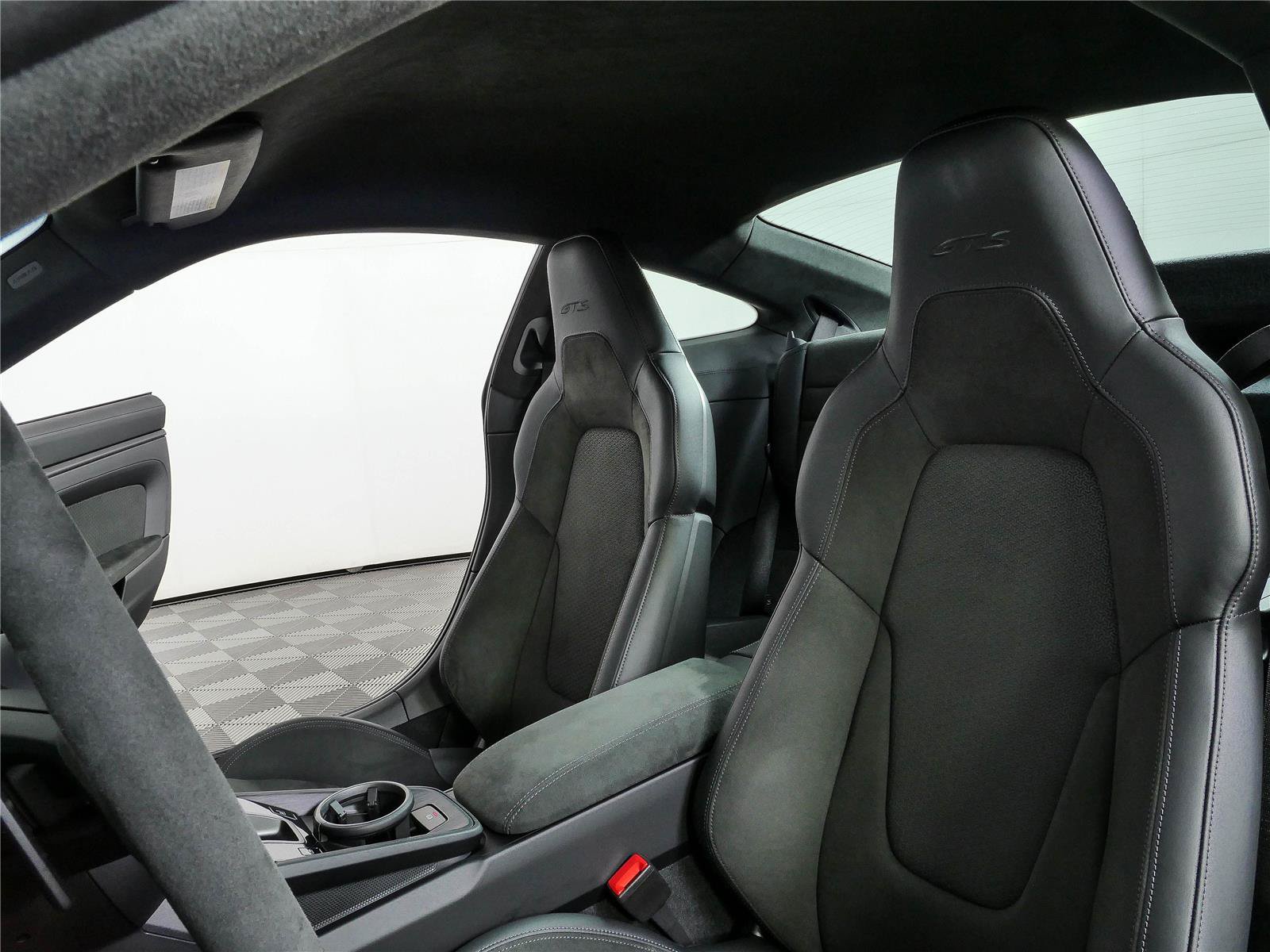 Certified 2026 Porsche 911 Carrera GTS RWD image 5