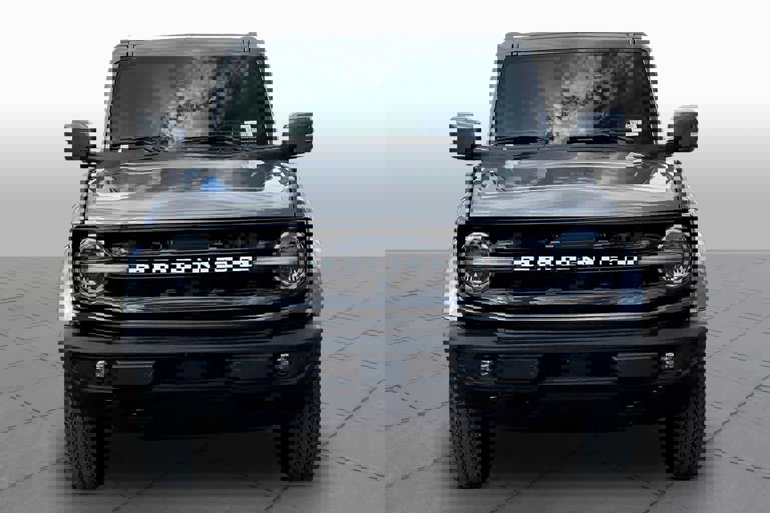 Used 2022 Ford Bronco Outer Banks AWD/4WD image 4