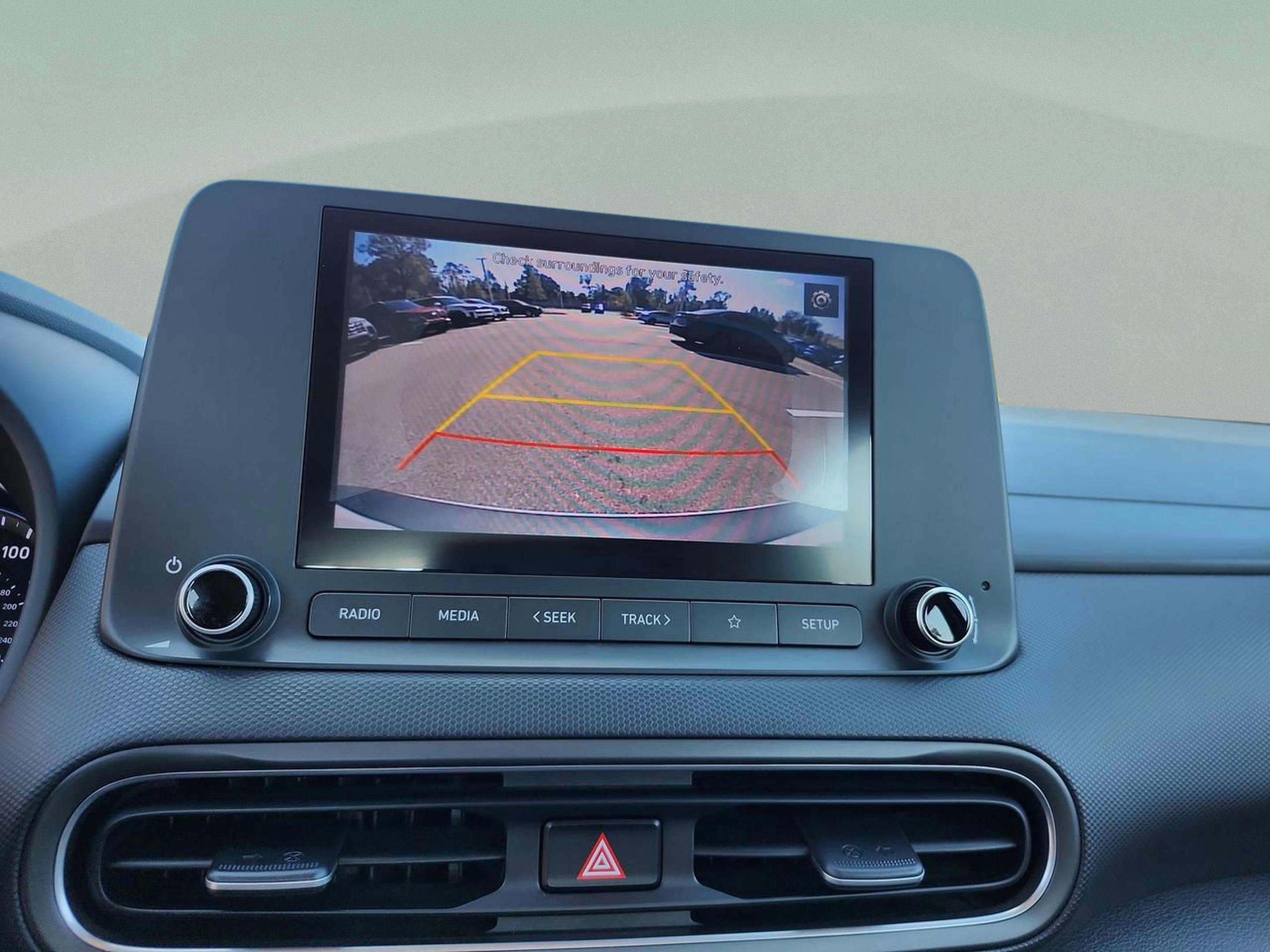 Used 2022 Hyundai Kona SE image 28