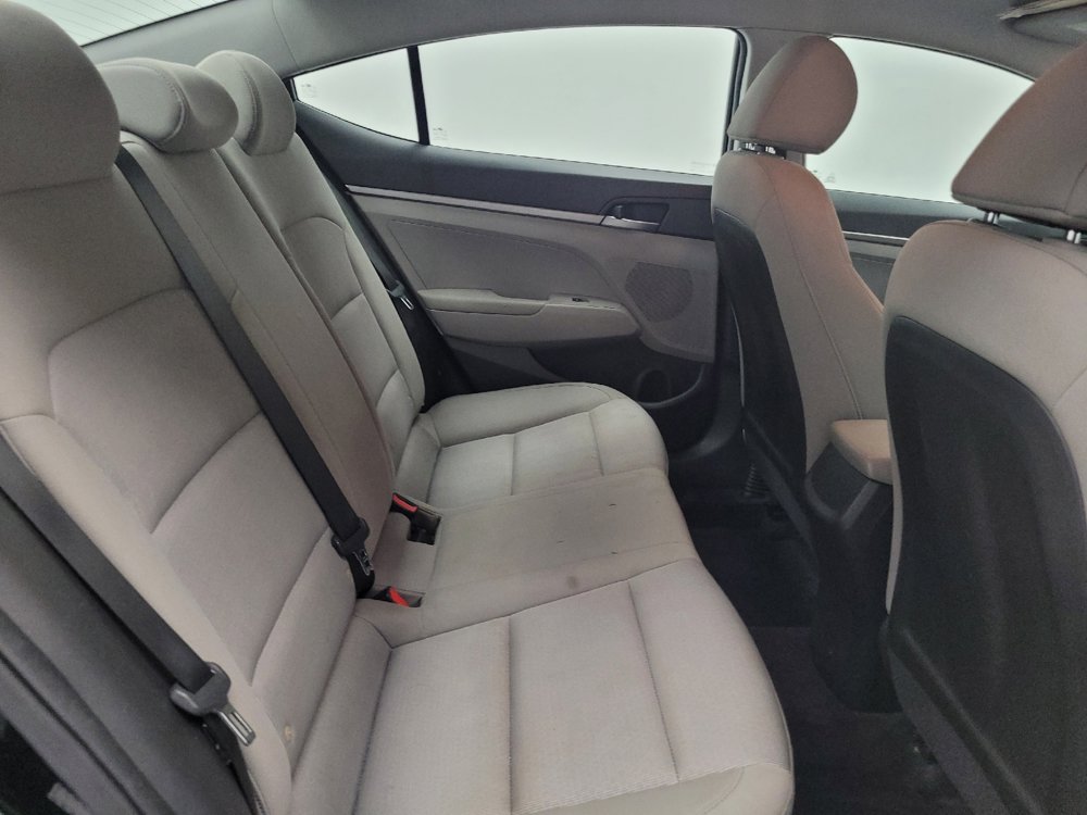 Used 2018 Hyundai Elantra SE FWD image 19