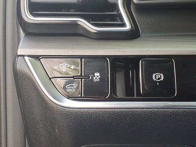 Used 2025 Kia Sportage X-Line w/ Premium Package AWD/4WD image 19