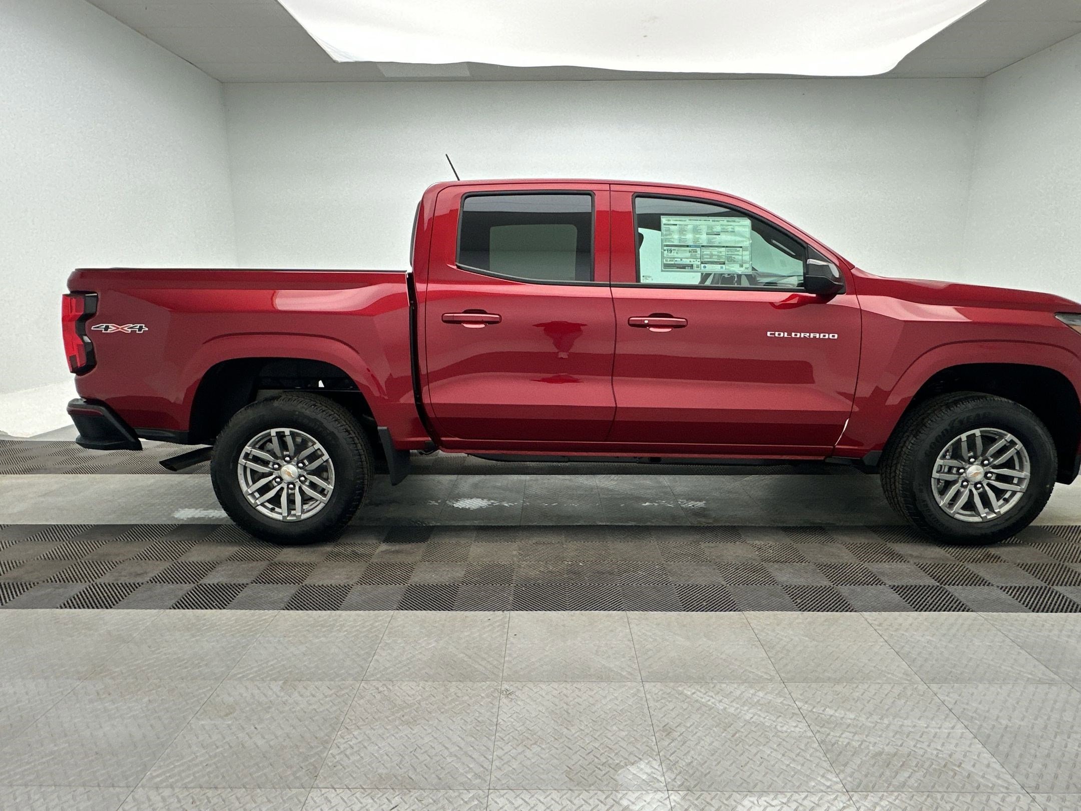 New 2026 Chevrolet Colorado LT image 8