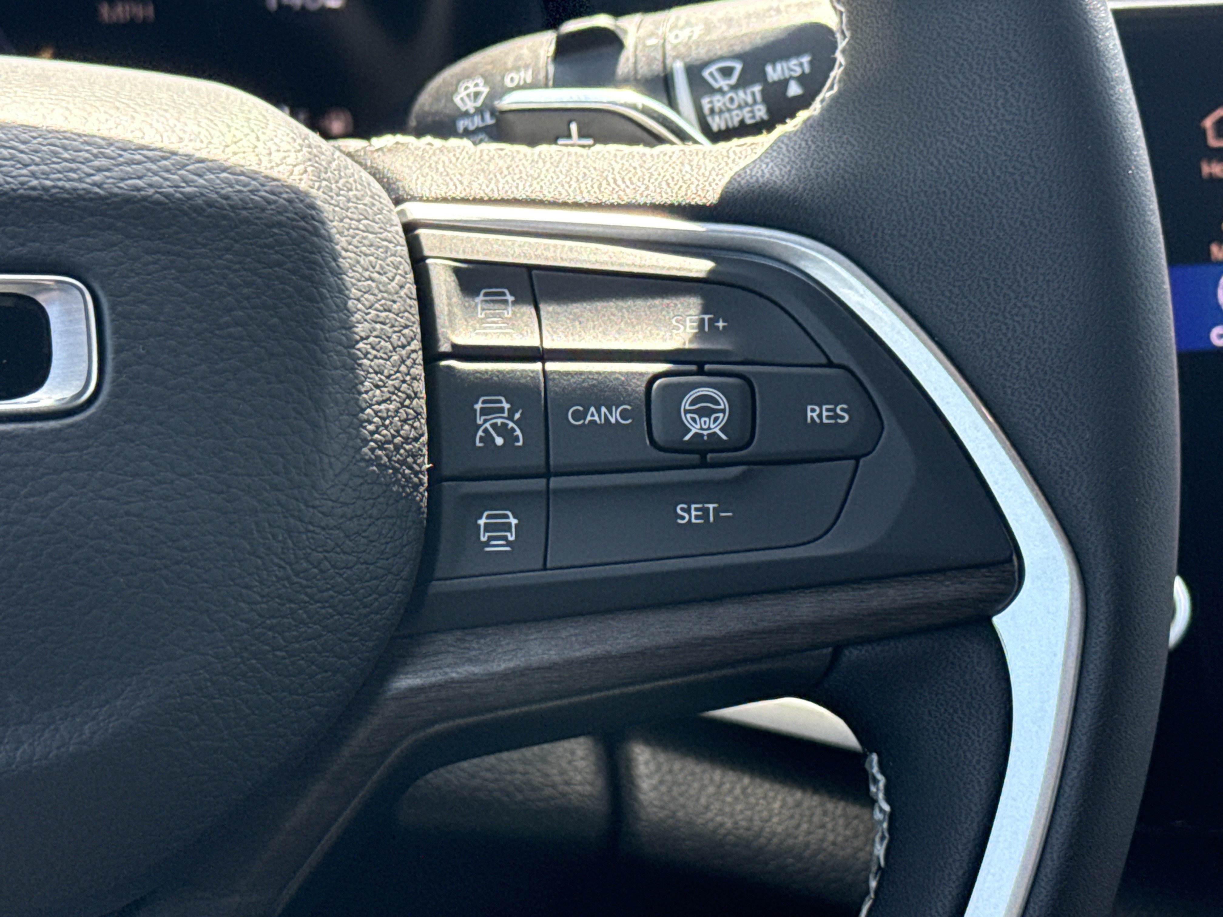 New 2026 Jeep Grand Cherokee Altitude RWD image 27