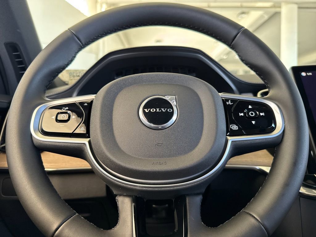 New 2026 Volvo XC90 B6 Plus w/ Protection Package Premier image 22